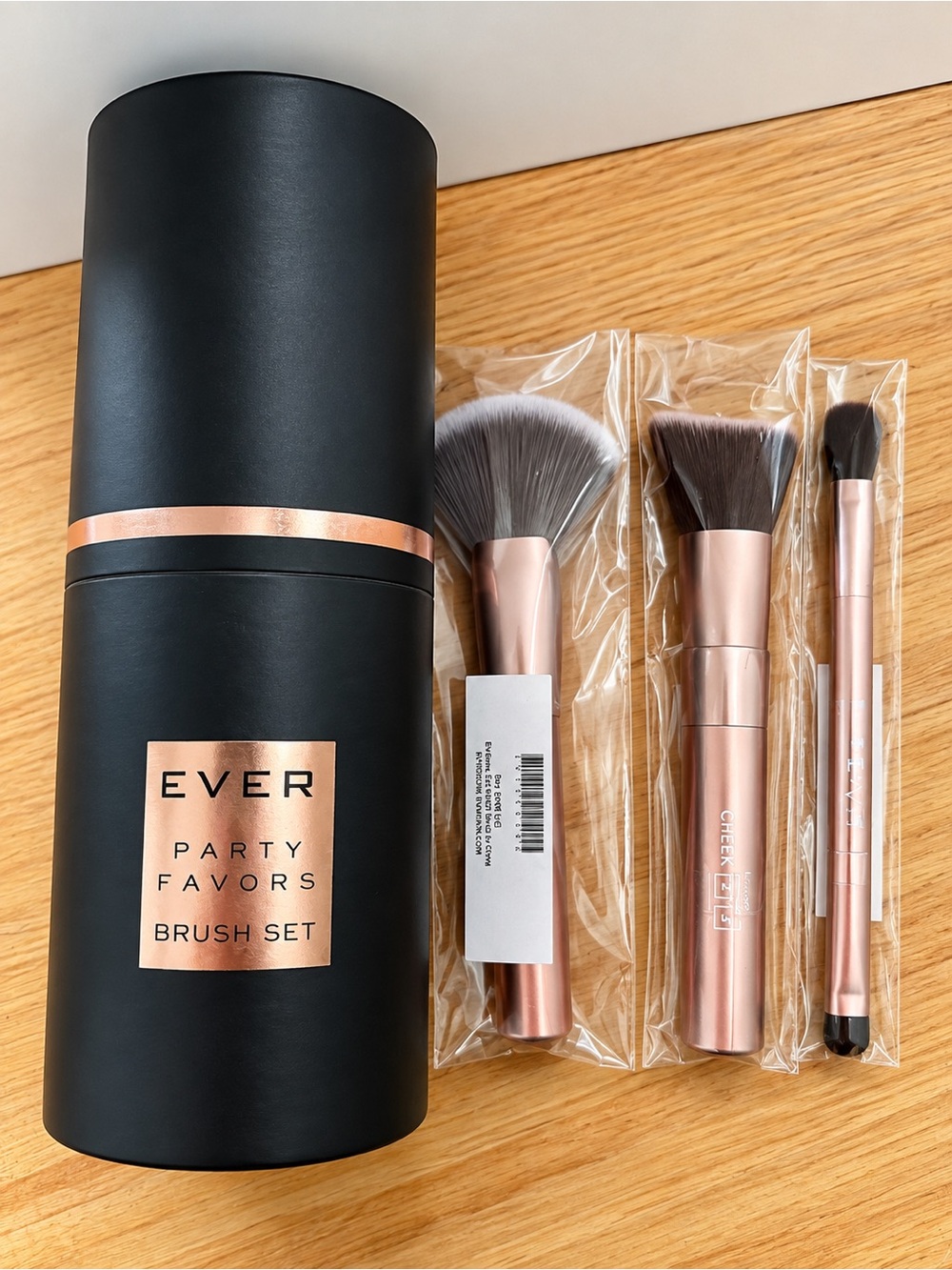 Ever Skincare Makeup Brush Set NEW